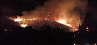 Πυρκαγιά τώρα στην περιοχή Άγιοι Πάντες στο Γαλαξίδι.