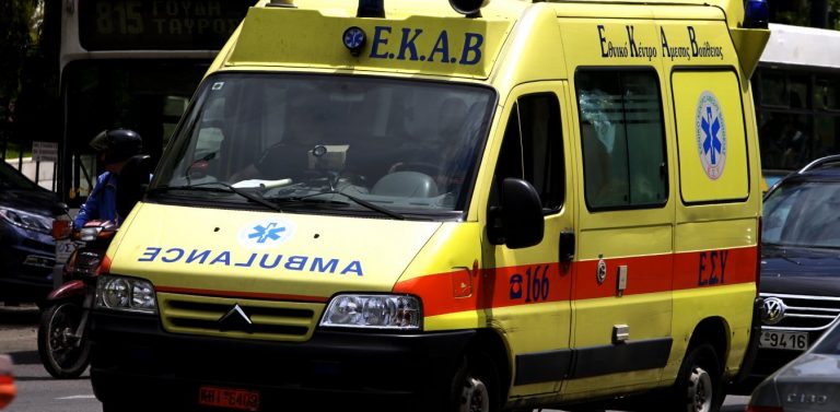 Εύβοια: Ενισχύθηκε το ΕΚΑΒ με ασθενοφόρα από Θήβα και Αθήνα – Σε επιφυλακή τα νοσοκομεία