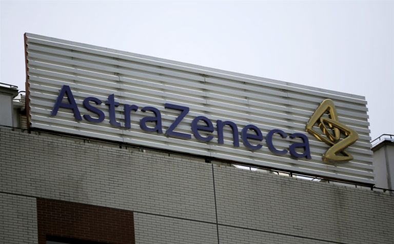 AstraZeneca: Οι ειδικοί εξηγούν τι σημαίνει η αναστολή των δοκιμών του εμβολίου
