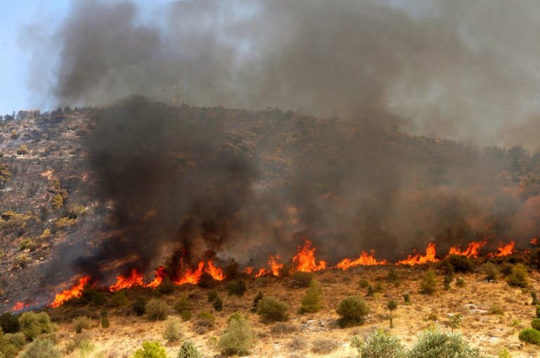 Πυροσβεστική: 69 δασικές πυρκαγιές σε 24 ώρες
