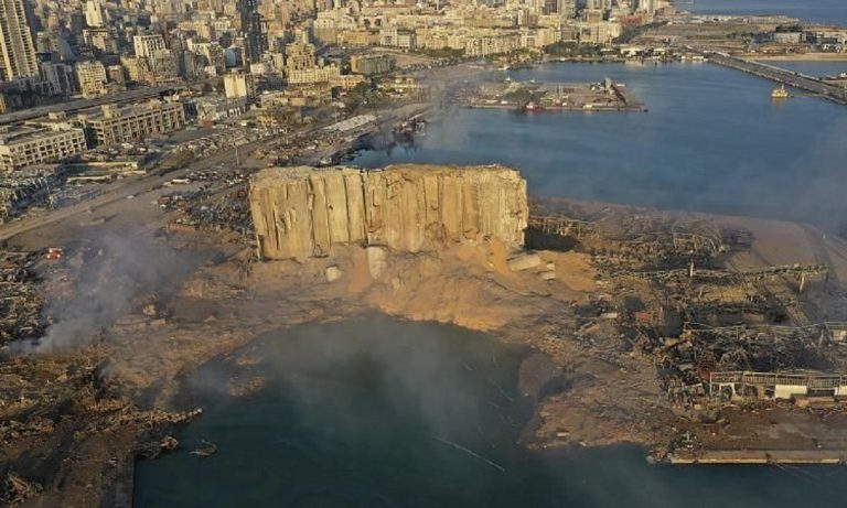 Όλεθρος στη Βηρυτό: Κατεστραμμένη η μισή πόλη – Χιλιάδες οι νεκροί, οι τραυματίες & οι αγνοούμενοι