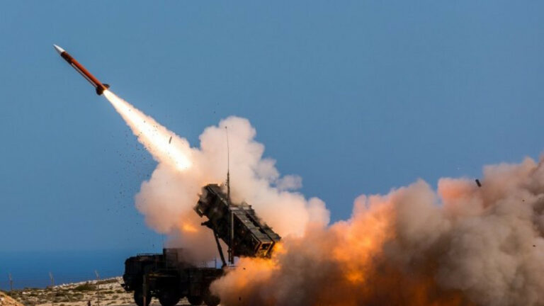 Επιβεβαιώνει η Ισπανία την παράδοση πυραύλων Patriot στην Ουκρανία