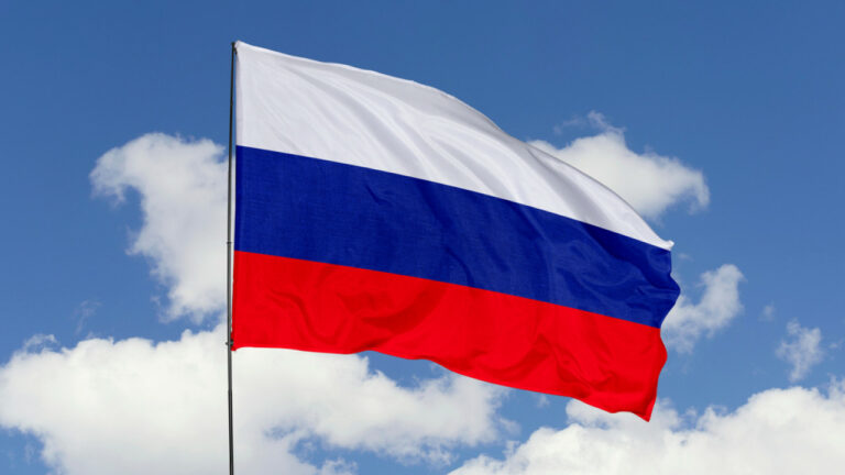 Αντίποινα από τη Ρωσία: Απελαύνει τον Βρετανό στρατιωτικό ακόλουθο