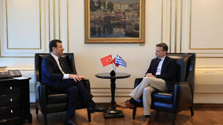 Συνάντηση Χάρη Δούκα – Εκρέμ Ιμάμογλου στην Κωνσταντινούπολη