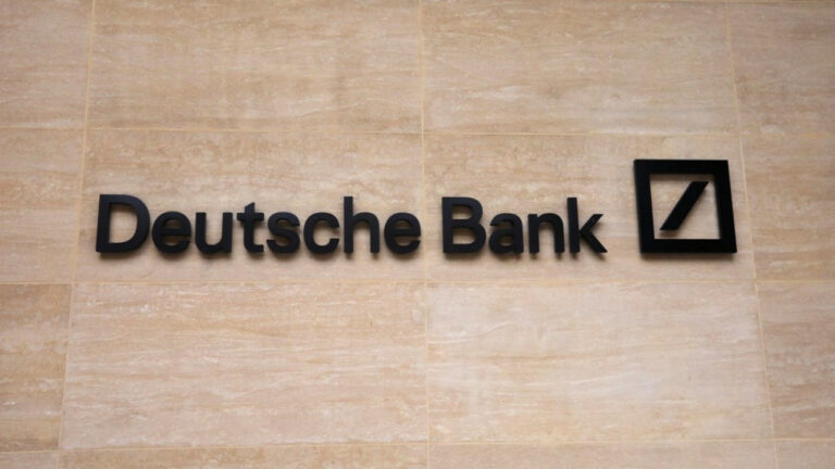 Ρωσικό δικαστήριο διατάσσει την κατάσχεση περιουσιακών στοιχείων της Deutsche Bank