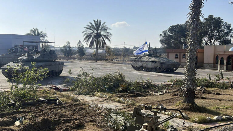 Ενισχύει το Ισραήλ τις δυνάμεις του στη Ράφα – Φόβοι για μεγάλη χερσαία επιχείρηση