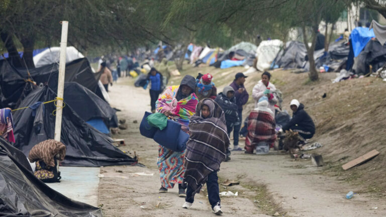 Μεξικό και Γουατεμάλα θέλουν να καταπολεμήσουν τα «γενεσιουργά αίτια» της μετανάστευσης